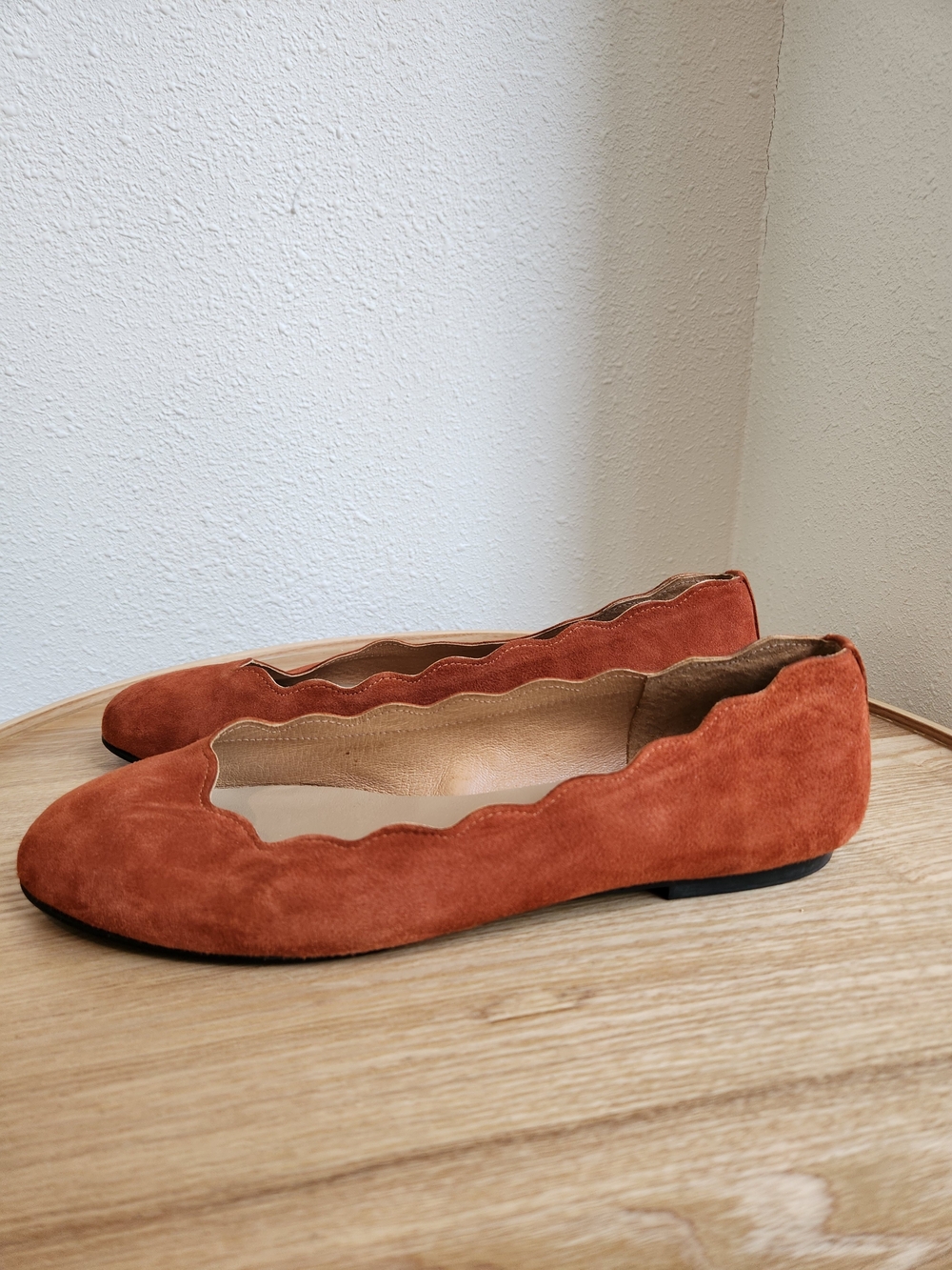 French Sole Jigsaw Scalloped Suede Ballet Flats - Rust Orange